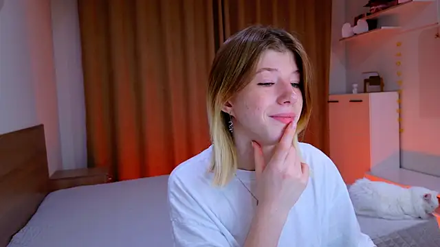 Bella amory online show from 11/02/25, 03:06