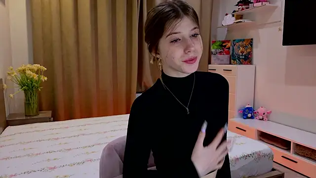 Bella amory online show from 02/22/26, 06:09