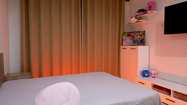 Bella amory online show from 02/06/26, 04:03