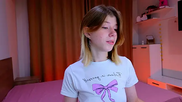 Bella amory online show from 11/01/25, 06:46