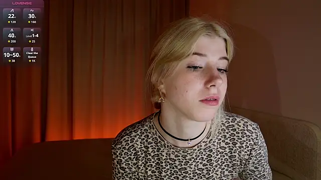Snapshot of Bella_amory chatting on 05/11/26, 01:23 Bella amory online show from 05/11/26, 01:23