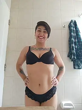 MaiPandora online show from 11/17/25, 05:28