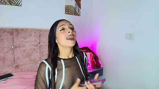 Skye Moore online show from 01/13/26, 02:43