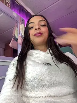 Skye Moore online show from 03/16/26, 06:32