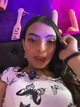 Skye Moore online show from 04/22/26, 02:07