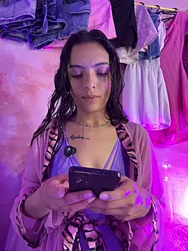 Skye Moore online show from 05/01/26, 12:48