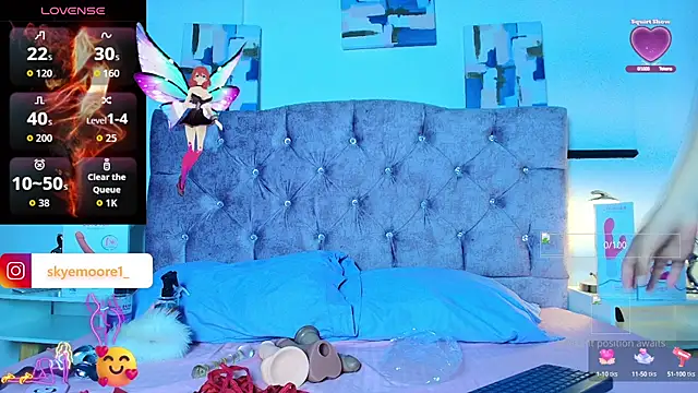 Skye Moore online show from 10/06/25, 11:55