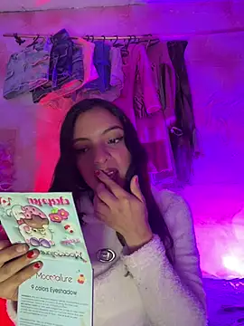 Skye Moore online show from 05/20/26, 02:30