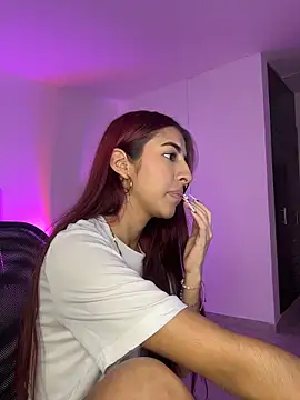 Mirandaa Rogers online show from 04/25/26, 08:06