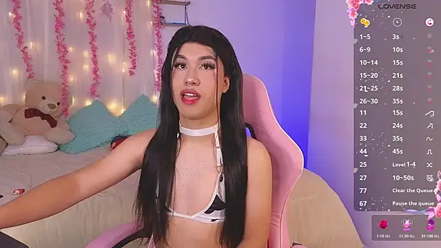 Sweettifani online show from 11/08/25, 06:00