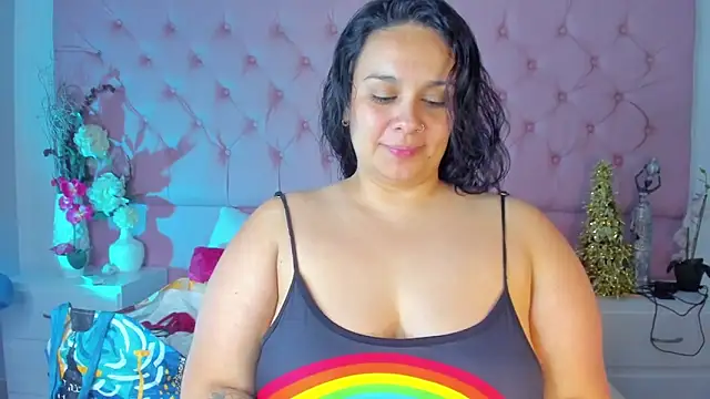 KourtneyEvans online show from 12/22/25, 11:38