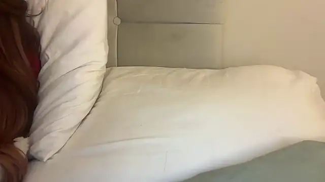 skyejde online show from 11/08/25, 10:57