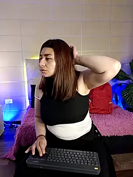  michonne  online show from 10/22/25, 08:52