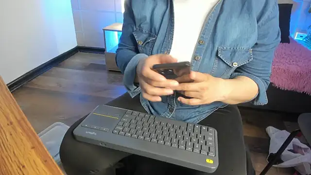  michonne  online show from 04/09/26, 10:16