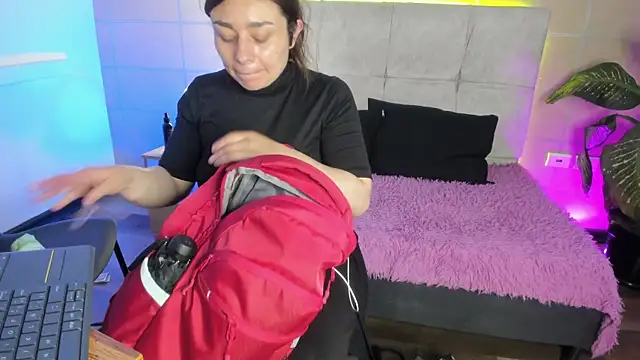  michonne  online show from 11/01/25, 09:08