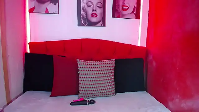 Tiana Ebony18 online show from 07/03/26, 12:00