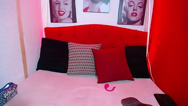 Tiana Ebony18 online show from 10/09/25, 11:55