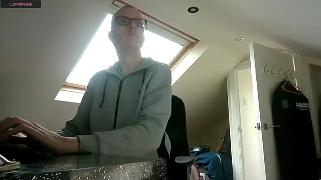 AdmiredThirty online show from 12/14/25, 12:22