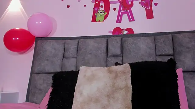 Snapshot of AdelaLust chatting on 02/13/26, 04:01 AdelaLust online show from 02/13/26, 04:01