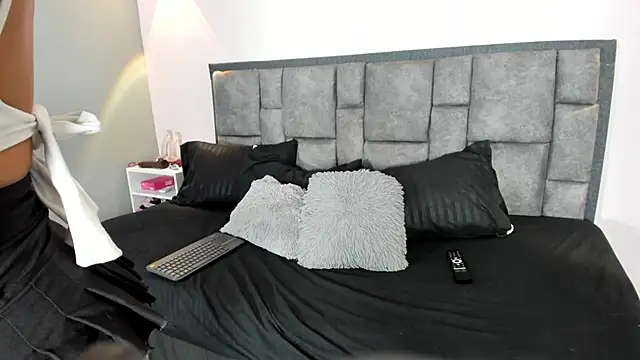 AdelaLust online show from 04/11/26, 11:52