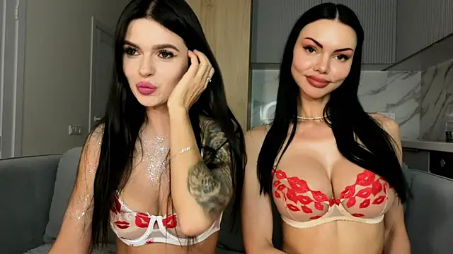 AmyLeeplay online show from 10/25/25, 05:57