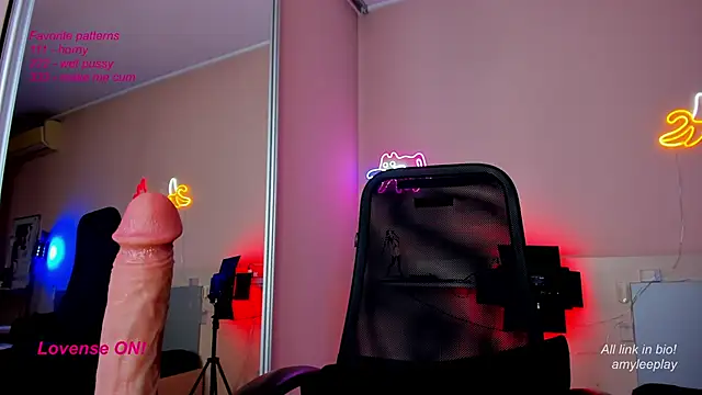 AmyLeeplay online show from 03/11/25, 08:09