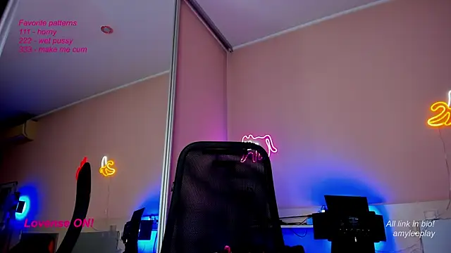 AmyLeeplay online show from 03/12/25, 09:24