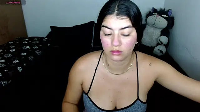 Snapshot of hello_kityy25 chatting on 05/21/26, 04:26 hello kityy25 online show from 05/21/26, 04:26