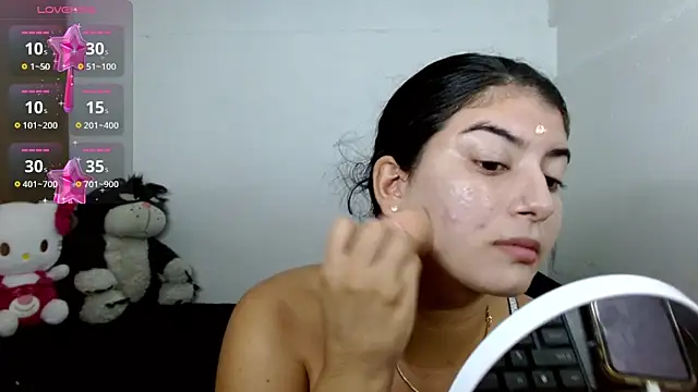 Snapshot of hello_kityy25 chatting on 05/29/26, 01:22 hello kityy25 online show from 05/29/26, 01:22