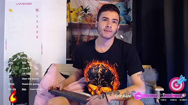 Snapshot of kyle_clint07 chatting on 10/18/25, 06:32 kyle clint07 online show from 10/18/25, 06:32