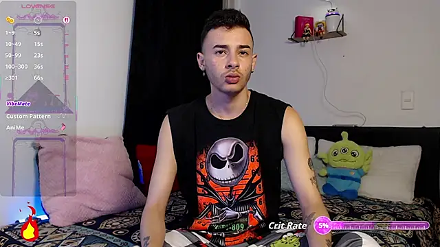 kyle clint07 online show from 12/23/25, 12:33