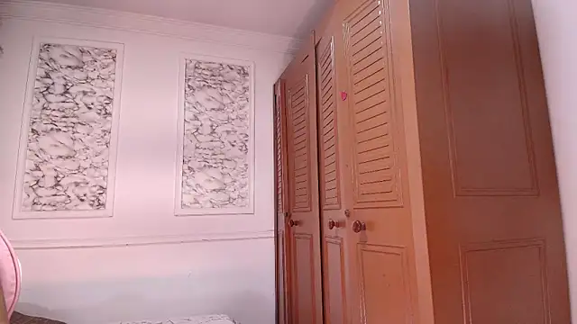 Danella houston online show from 04/15/26, 02:17