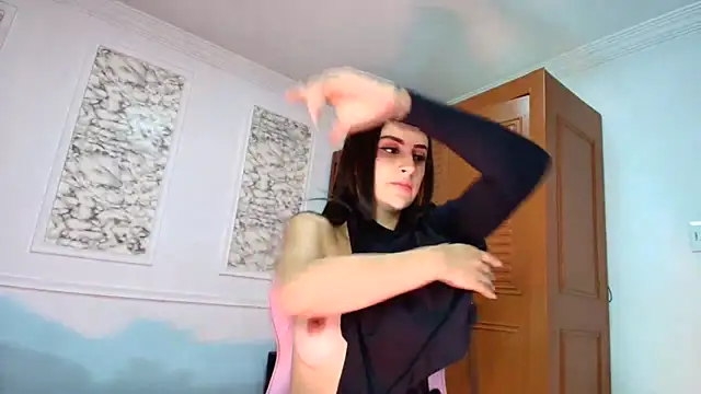 Snapshot of Danella_houston chatting on 10/12/25, 08:54 Danella houston online show from 10/12/25, 08:54