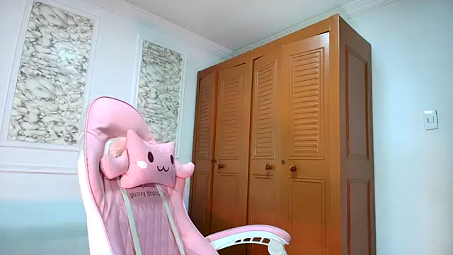 Danella houston online show from 11/05/25, 07:06