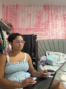 Tana latin online show from 05/29/26, 02:17