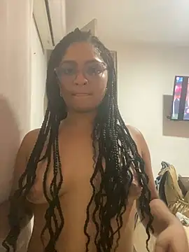 Snapshot of Tana_latin chatting on 03/06/25, 10:26 Tana latin online show from 03/06/25, 10:26