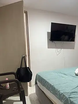 Tana latin online show from 10/26/25, 03:01