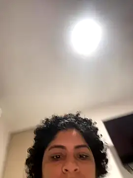 Snapshot of Tana_latin chatting on 10/11/25, 02:23 Tana latin online show from 10/11/25, 02:23