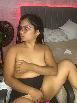 Snapshot of Tana_latin chatting on 03/17/25, 02:08 Tana latin online show from 03/17/25, 02:08
