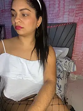 Snapshot of Tana_latin chatting on 02/15/25, 04:14 Tana latin online show from 02/15/25, 04:14