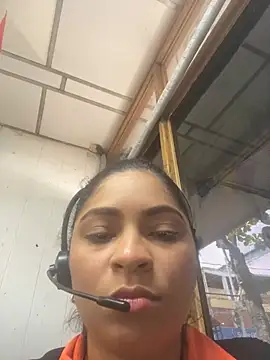 Snapshot of Tana_latin chatting on 02/26/25, 04:16 Tana latin online show from 02/26/25, 04:16