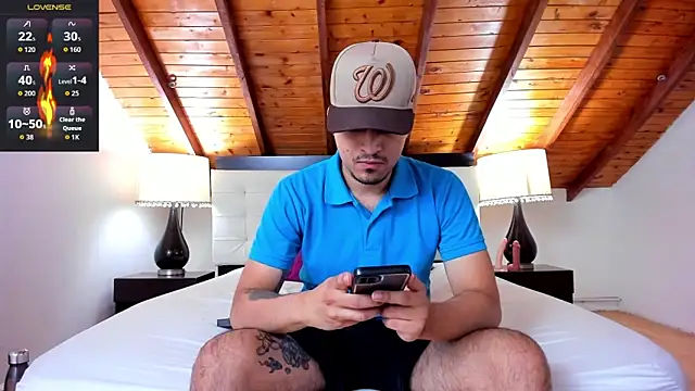 Sebastian Berne online show from 10/21/25, 07:24