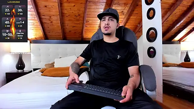 Sebastian Berne online show from 10/25/25, 07:36