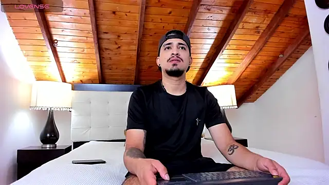 Sebastian Berne online show from 11/17/25, 07:18