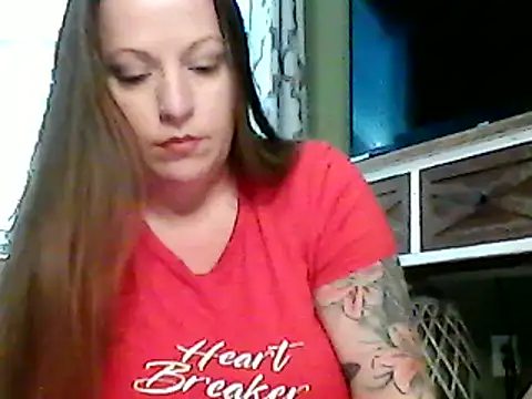 Snapshot of SashaSC3 chatting on 02/14/25, 10:14 SashaSC3 online show from 02/14/25, 10:14