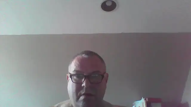 mkestr69 online show from 04/15/26, 05:06