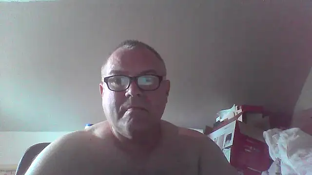 Snapshot of mkestr69 chatting on 06/13/26, 07:23 mkestr69 online show from 06/13/26, 07:23