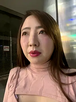 Hannababy  online show from 11/21/25, 04:17