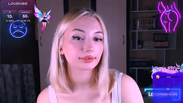 Snapshot of beauty_blonde chatting on 02/25/25, 03:09 beauty blonde online show from 02/25/25, 03:09
