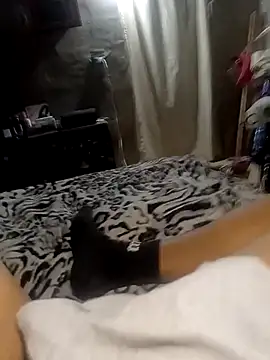 Snapshot of xxx_dogg chatting on 12/18/25, 05:34 xxx dogg online show from 12/18/25, 05:34